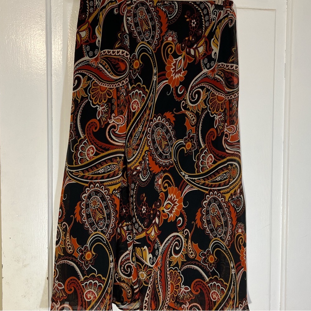 Vintage, patterned midi skirt